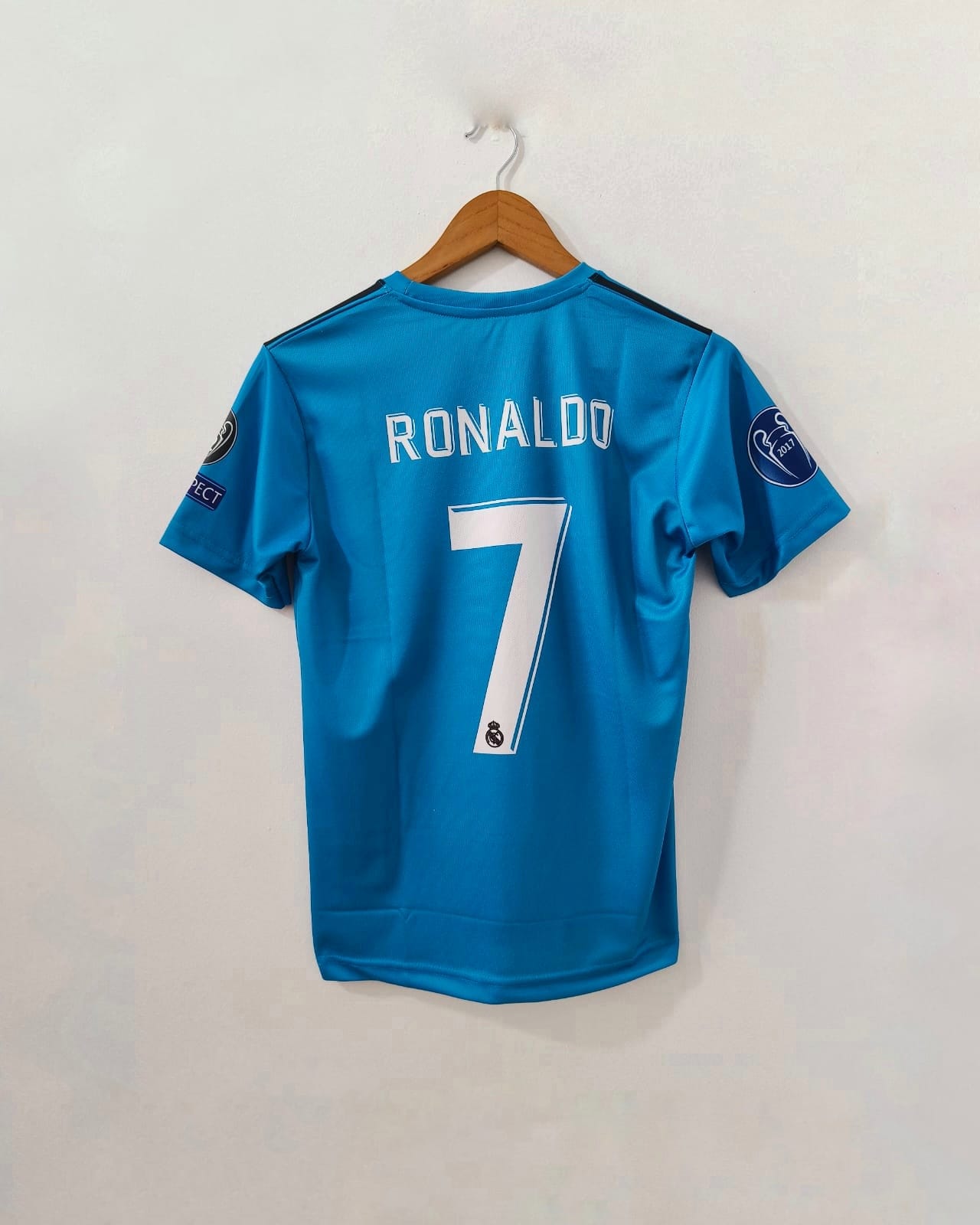 Ronaldo 2017-18 real madrid half sleeves retro