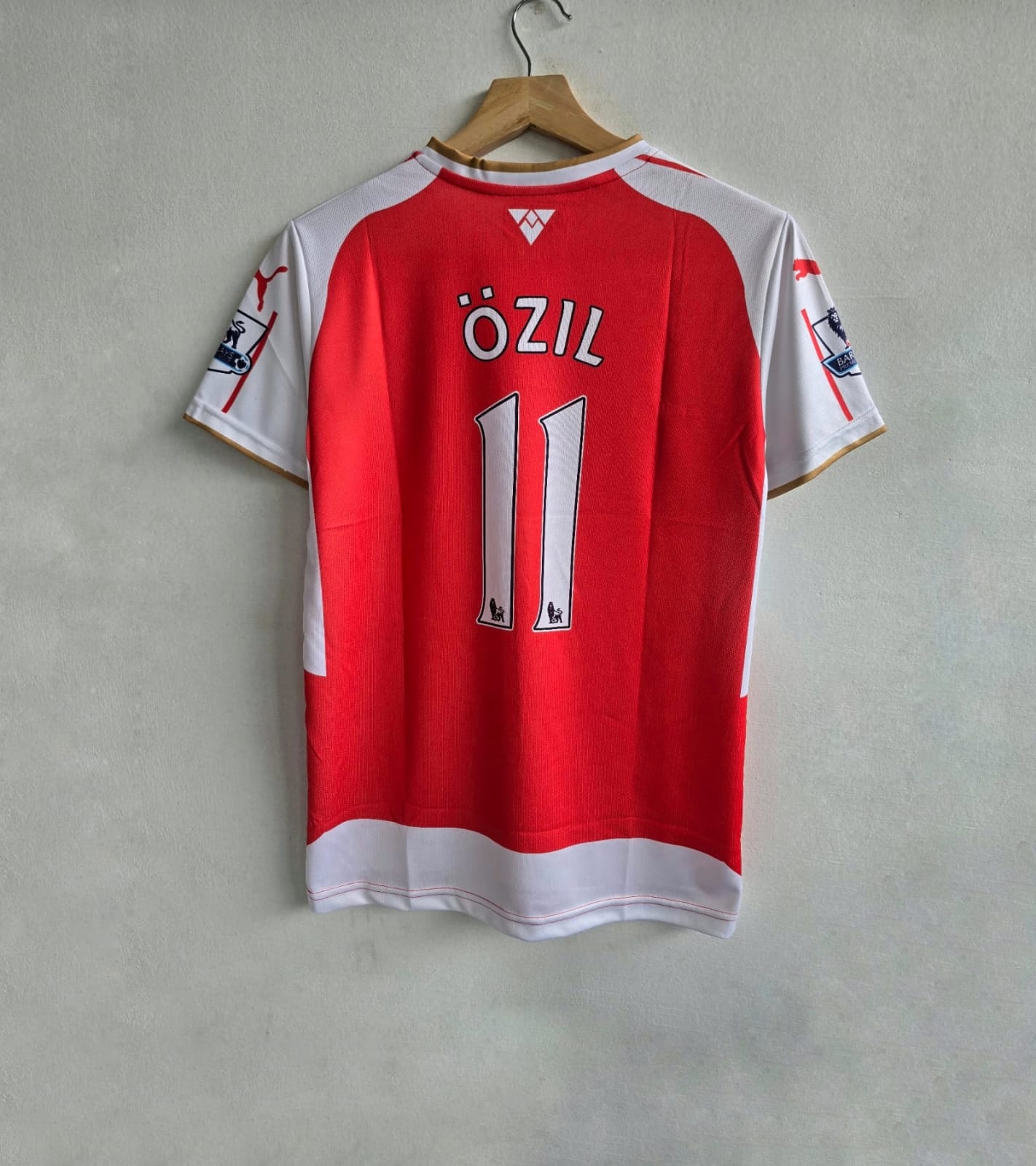 Arsenal Fc M.Ozil half sleeves retro