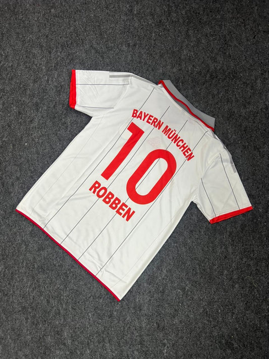 Bayern Munich Robben half sleeves retro